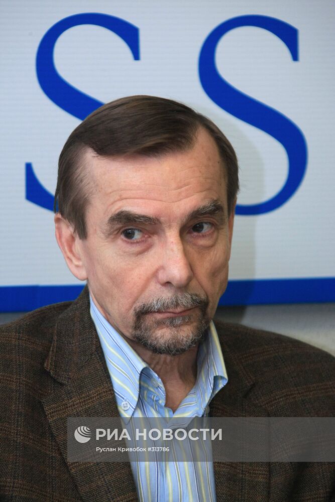Исполнительный директор ООД "За права человека" Лев Пономарев