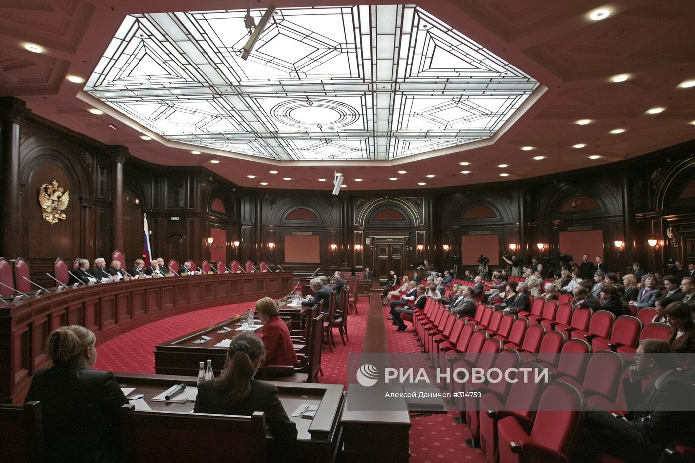 Первое заседание Конституционного суда в Санкт-Петербурге