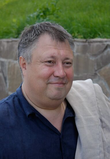 Актер Сергей Степанченко