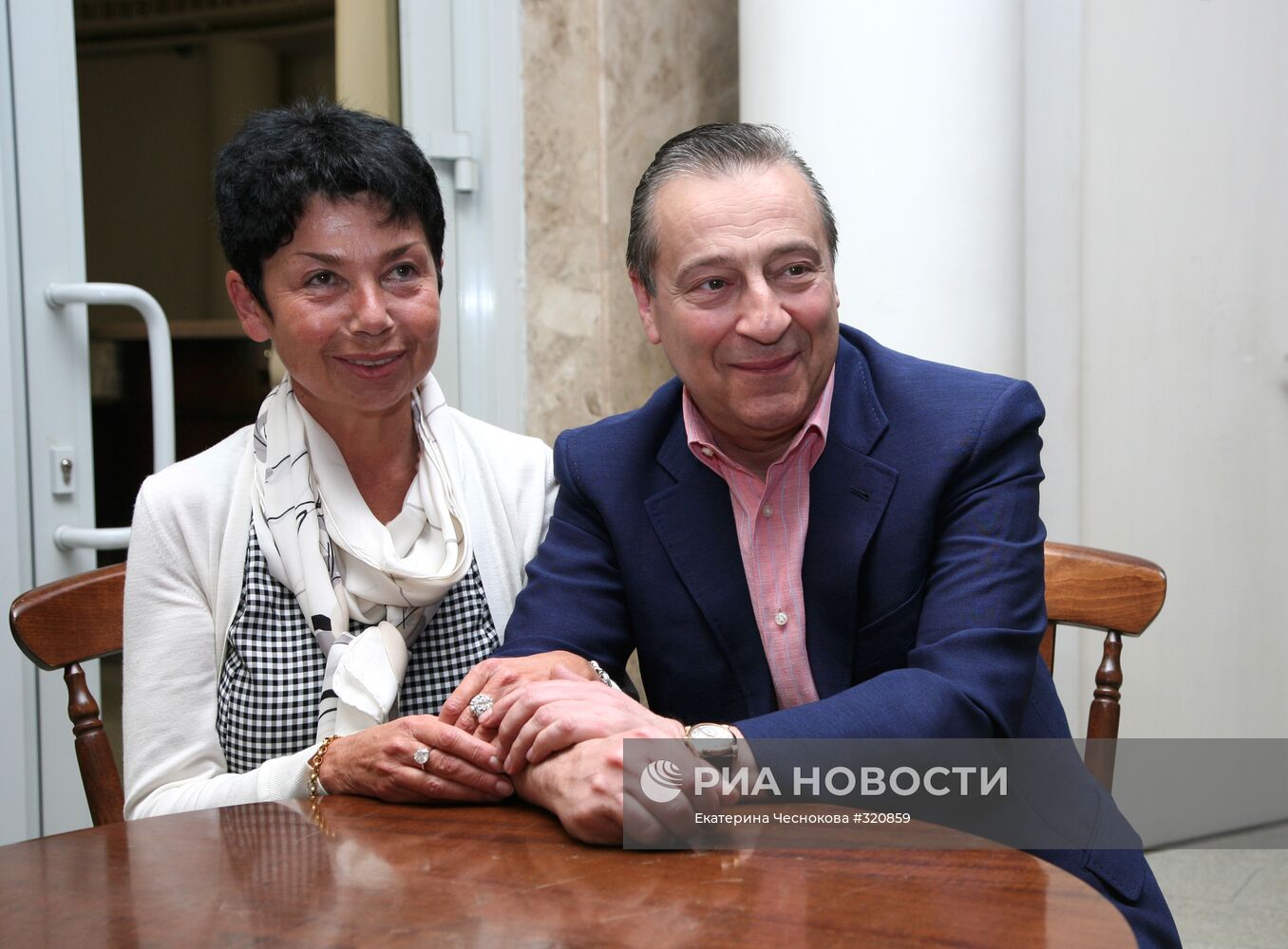 Геннадий Хазанов с супругой