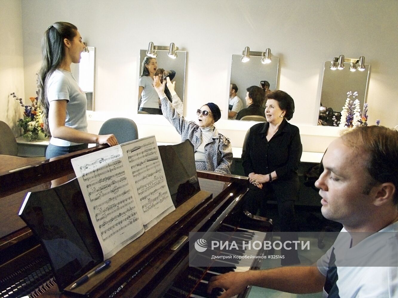 На занятиях в Центре оперного пения Галины Вишневской