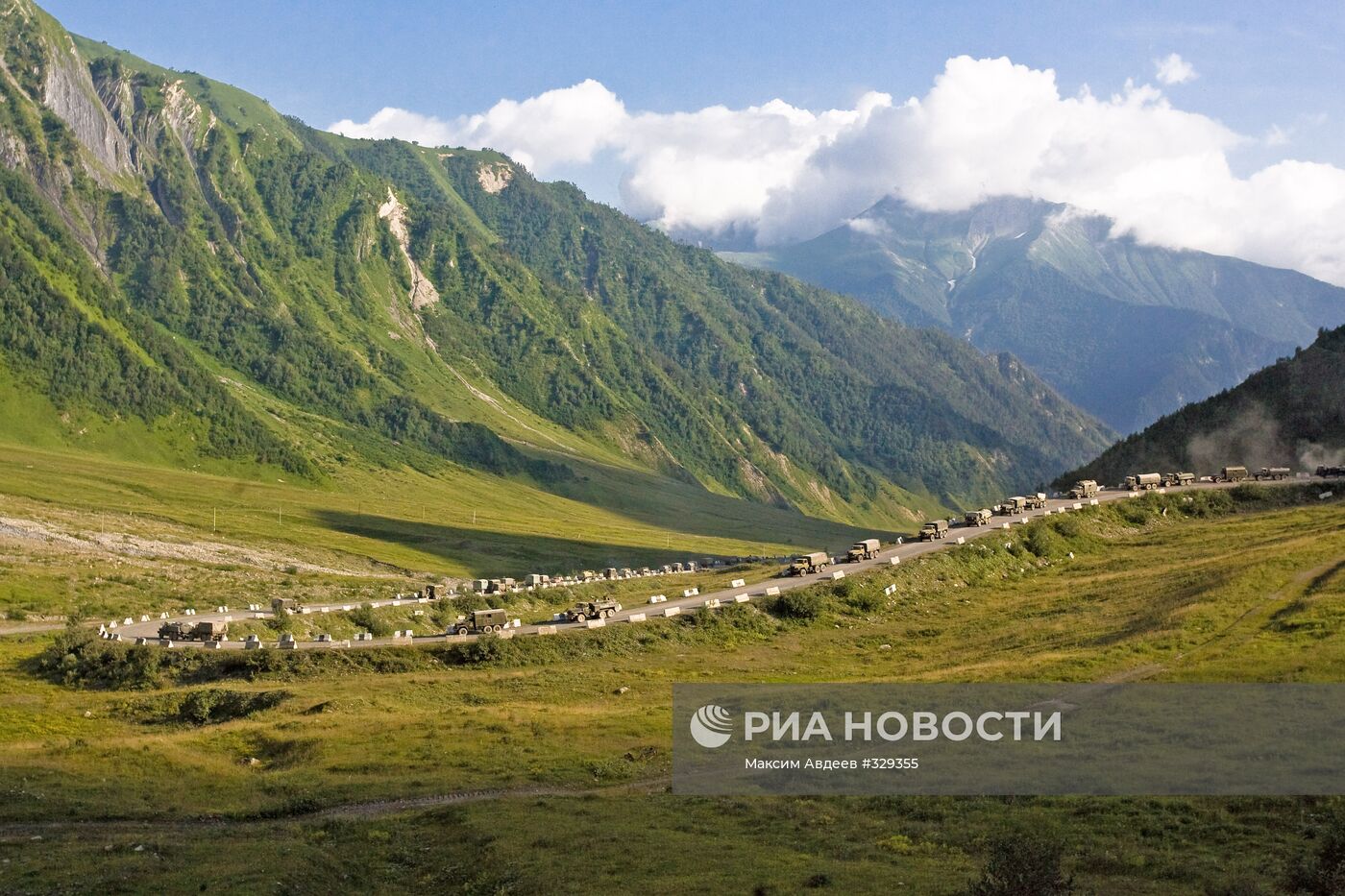 Российские военные двигаются в сторону Цхинвали