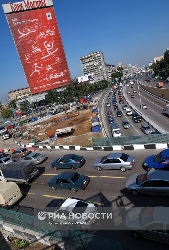 Строительство новой транспортной развязки в Москве