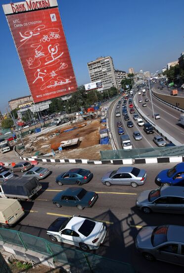 Строительство новой транспортной развязки в Москве
