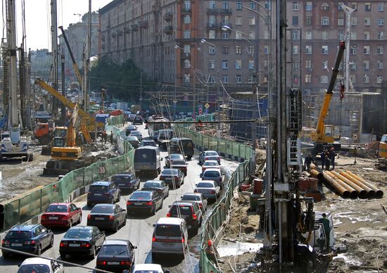 Строительство новой транспортной развязки в Москве