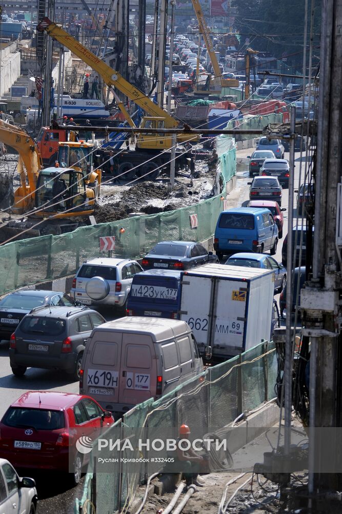 Строительство новой транспортной развязки в Москве