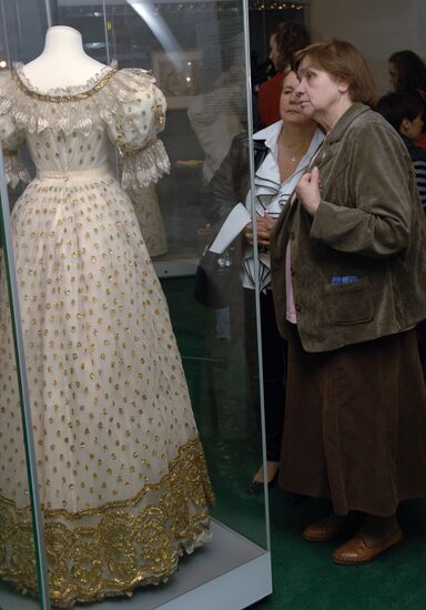 Выставка "Два века британской моды"