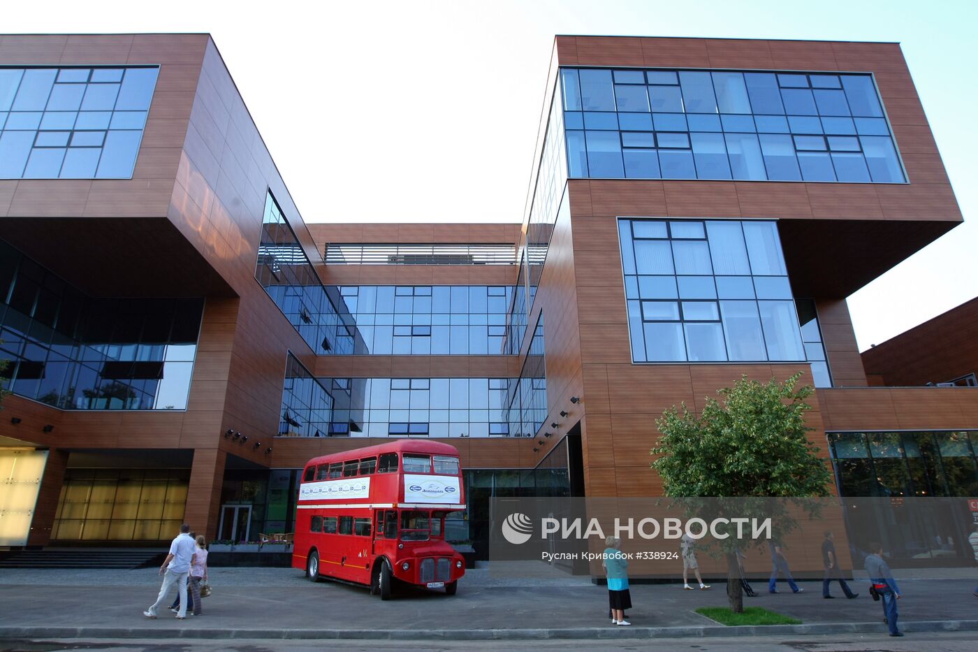Открыт музей ретро-автомобилей "Автовилль"