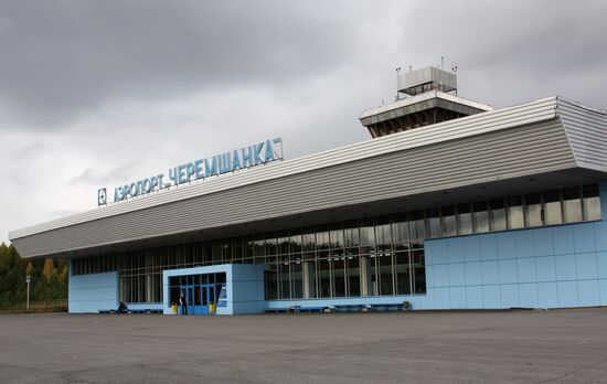 Аэропорт "Черемшанка" в Красноярске
