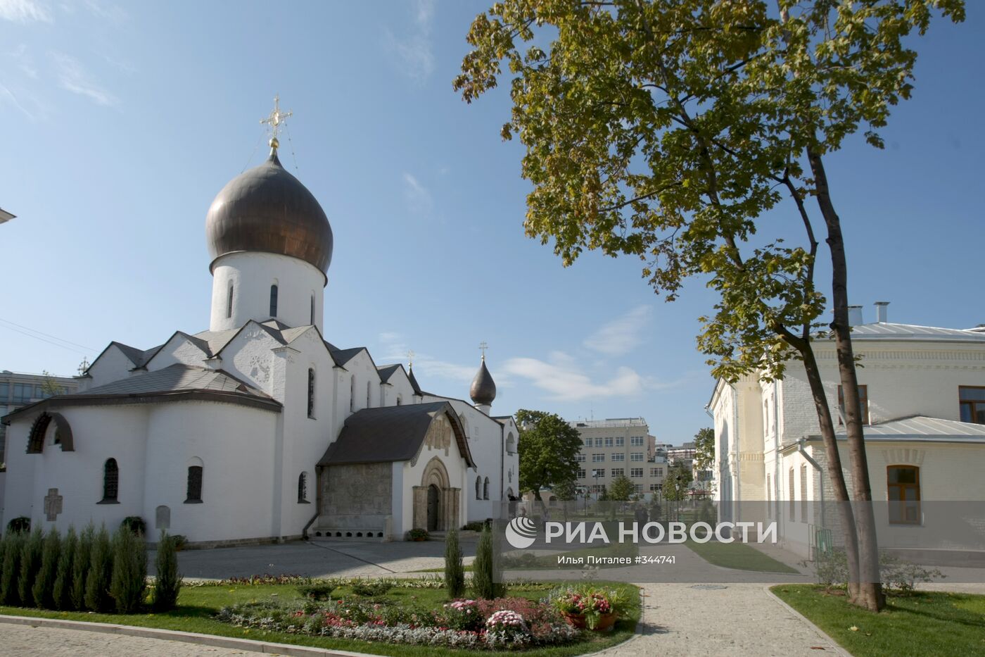 Московская Марфо Мариинская обитель