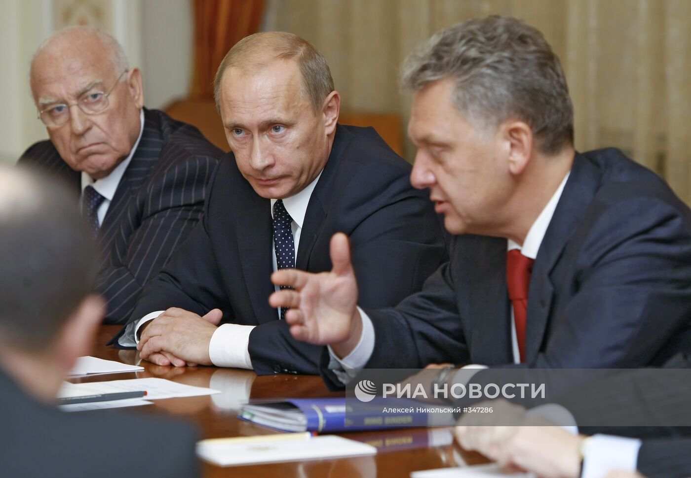 Российско-украинские переговоры в расширенном составе делегаций