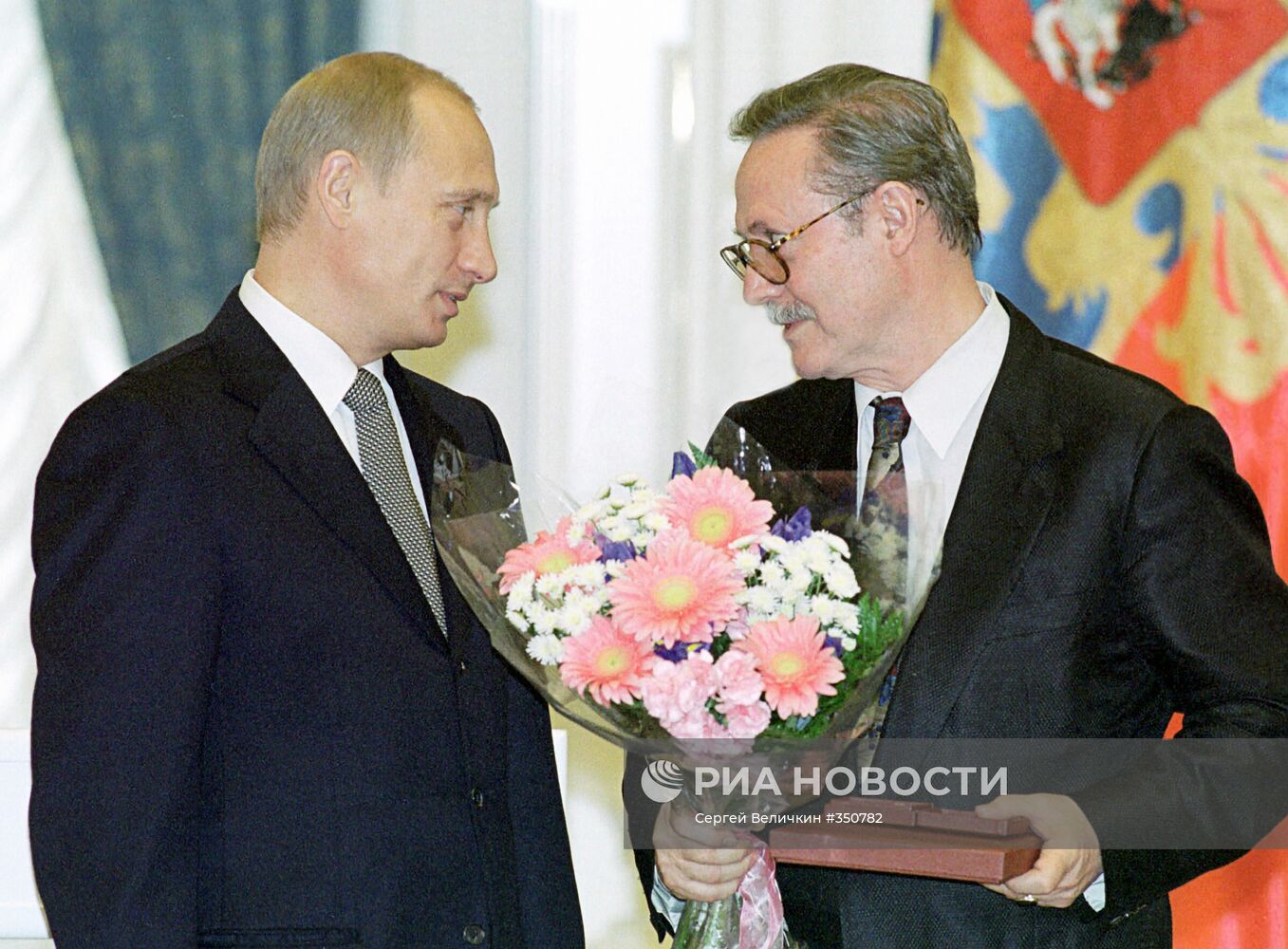В.Путин и Ю.Соломин
