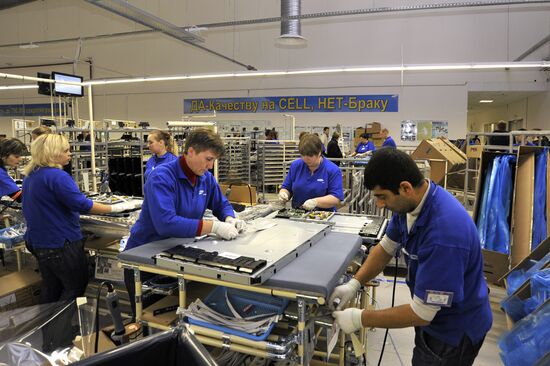 Завод компании Samsung Electronics открылся в Калужской области