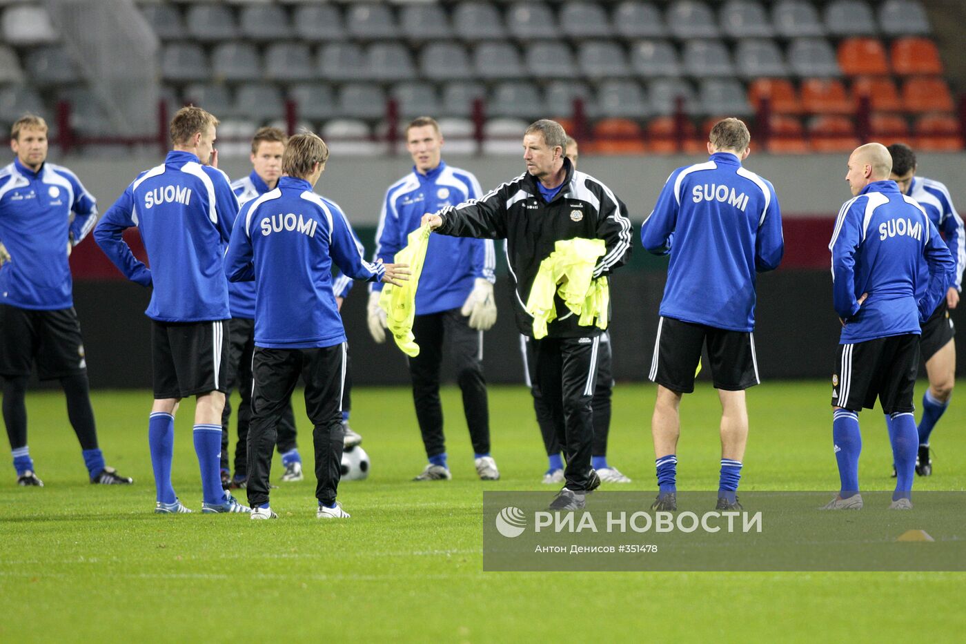 Тренировка сборной Финляндии перед отборочным матчем ЧМ-2010