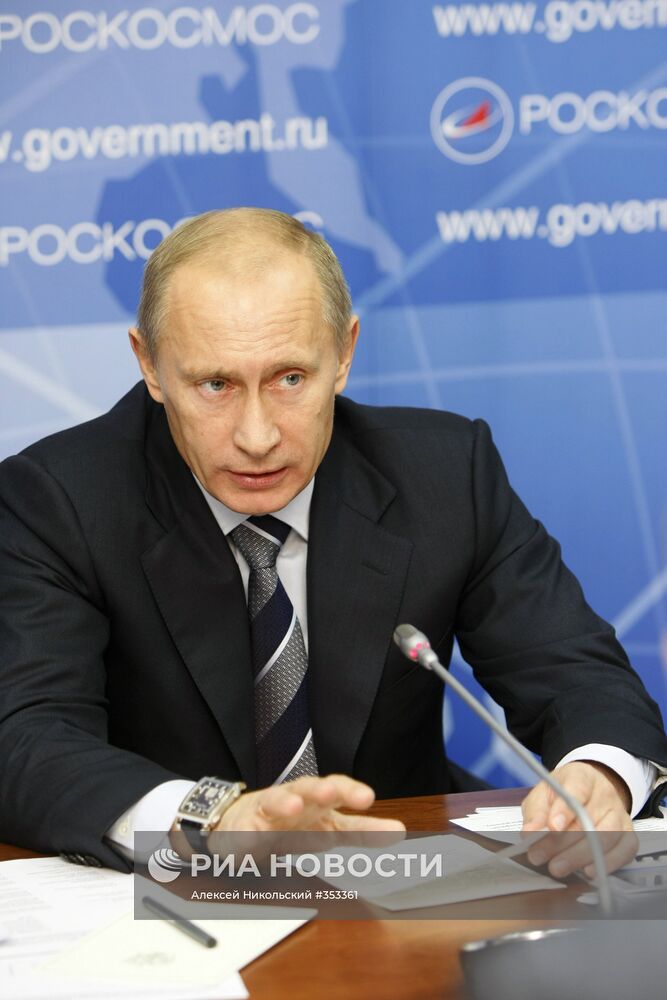 В.Путин провел совещание по космическим технологиям