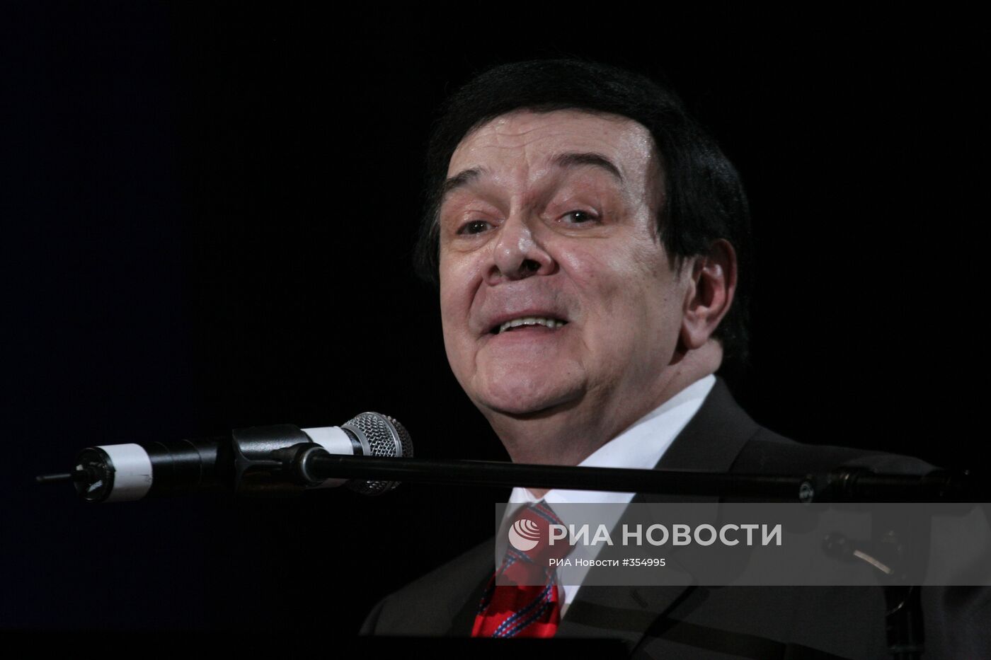 Известный певец Муслим Магомаев