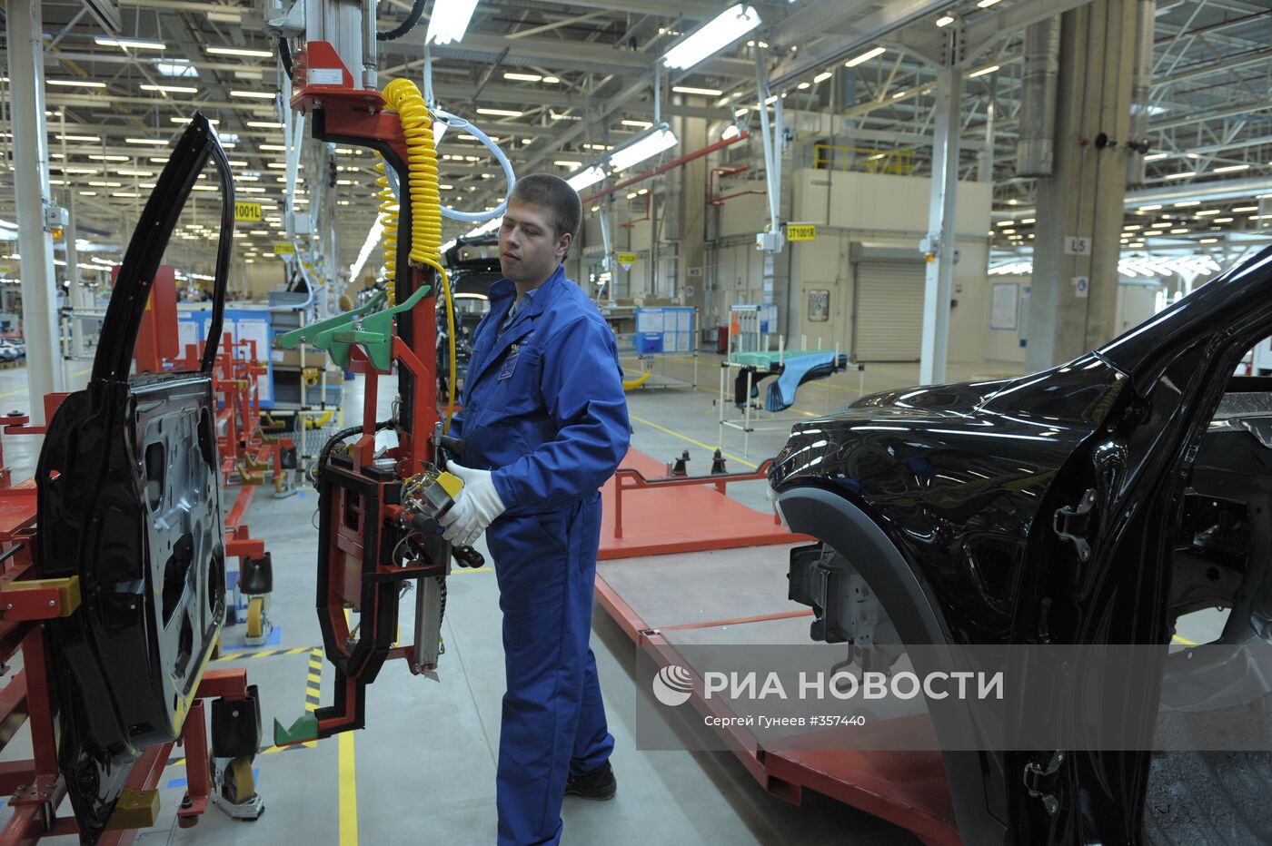 Новый завод General Motors открылся в Санкт-Петербурге | РИА Новости  Медиабанк