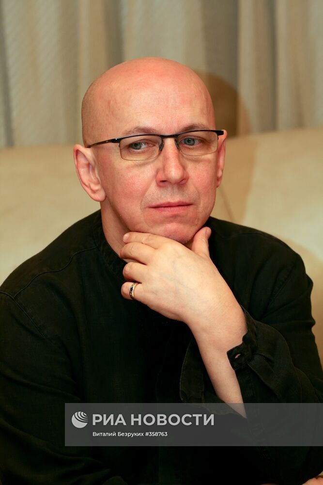 Андрей Сапунов, группа "Воскресение"