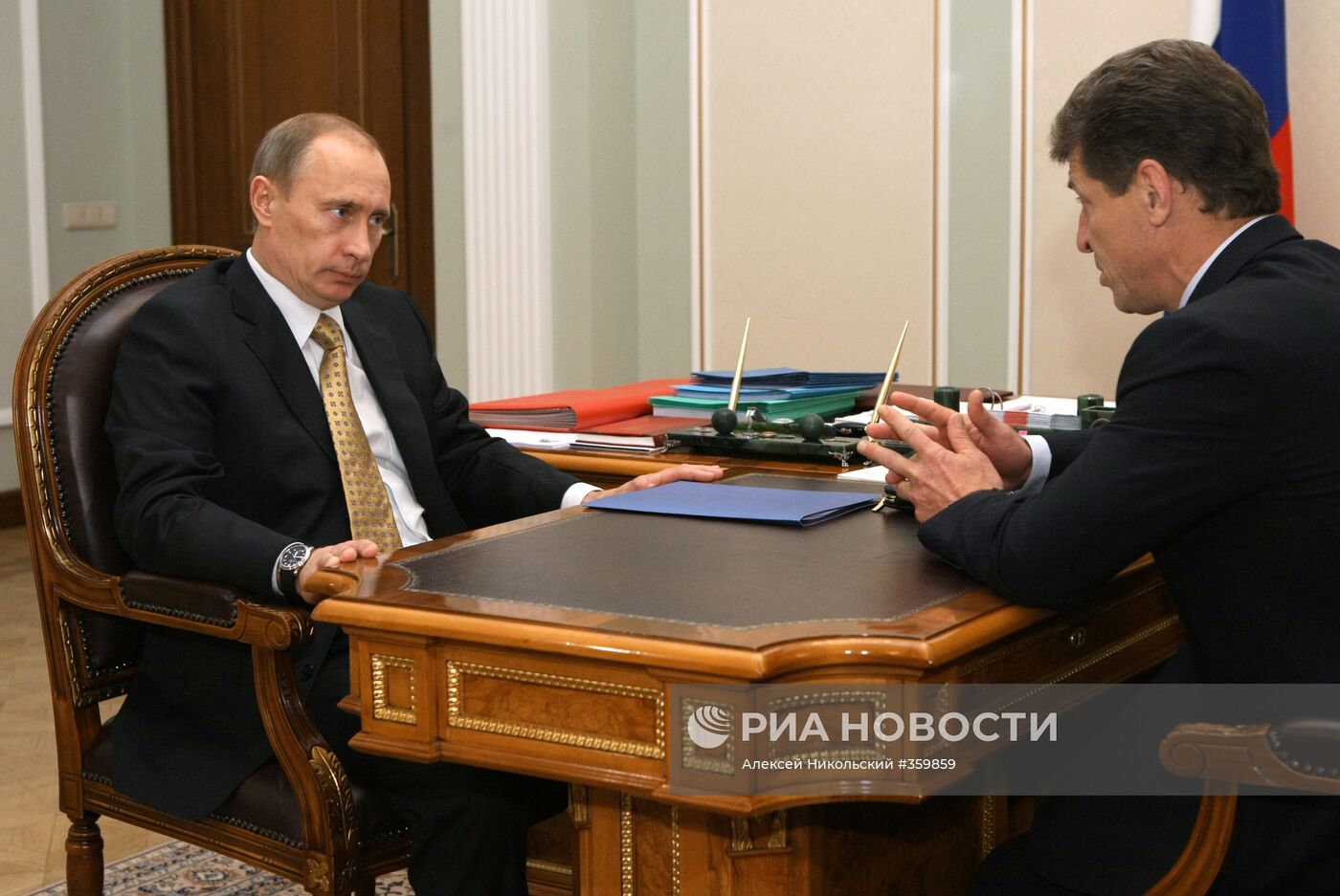 Встреча В.Путина с Д.Козаком в Ново-Огарево