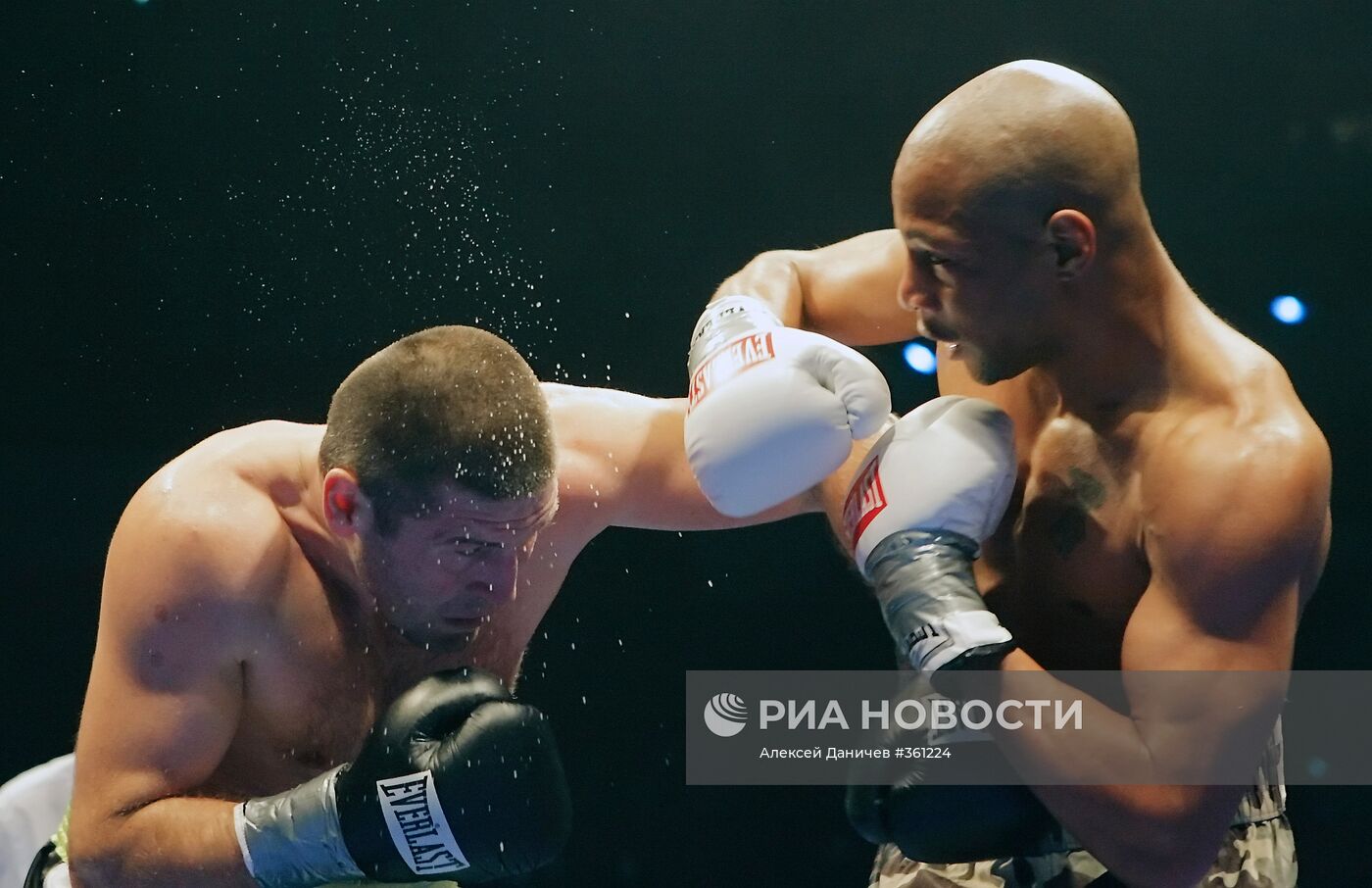 Вечер профессионального бокса в Санкт-Петербурге