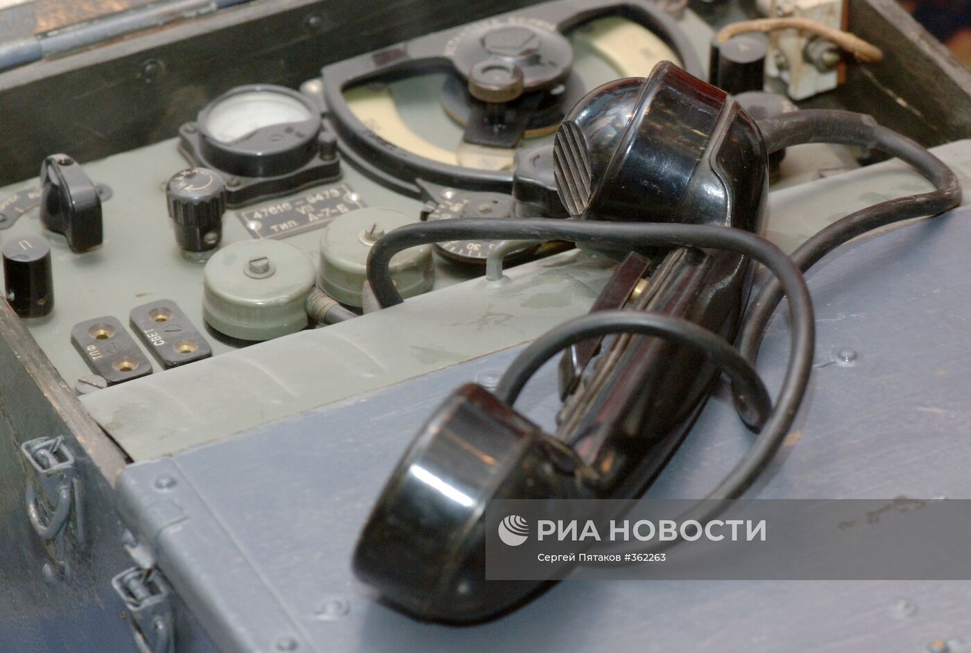 Выставка "90 лет военной контрразведке"