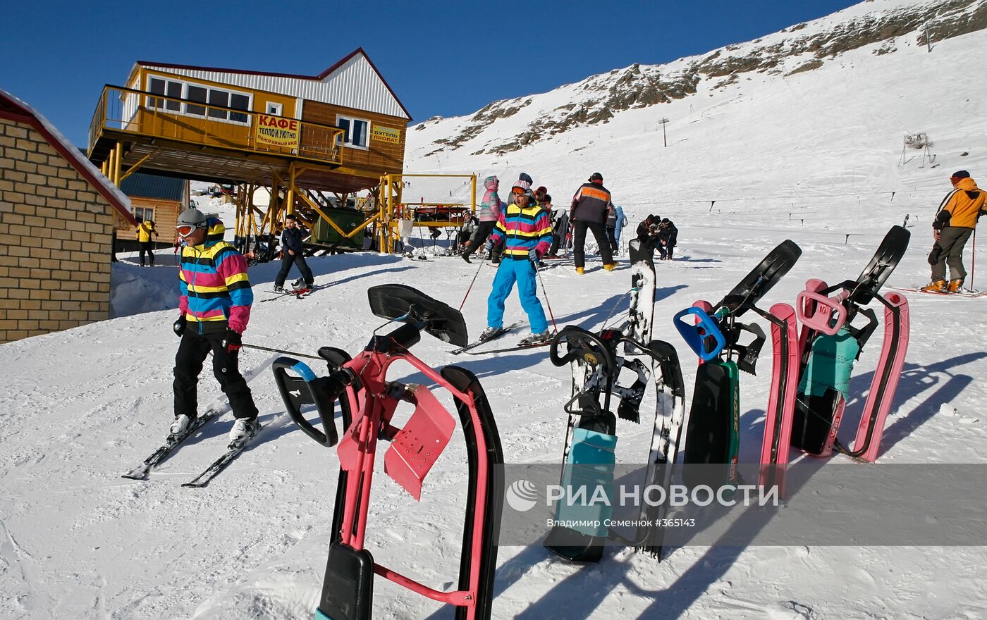 Горнолыжный сезон в Домбае
