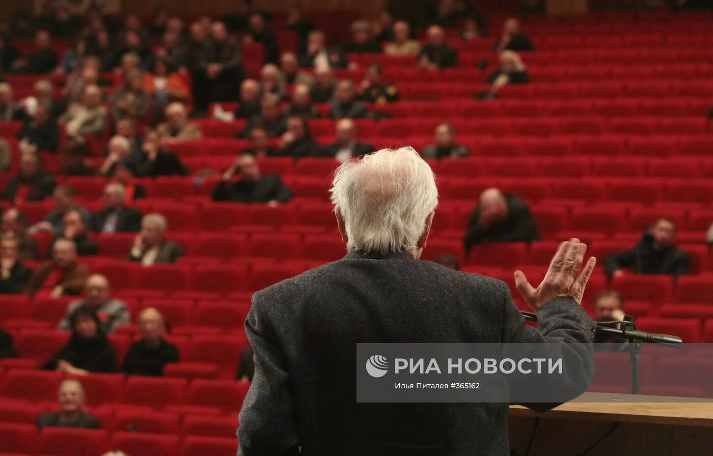 Второй день VII cъезда Союза кинематографистов прошел в Москве