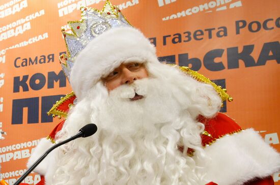 Пресс-конференция: новогоднее путешествие Деда Мороза