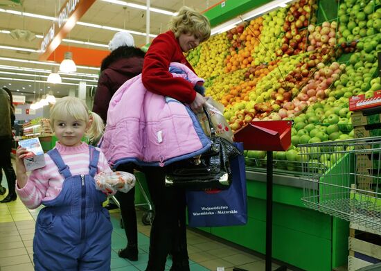 Торговля в магазинах в канун Нового года