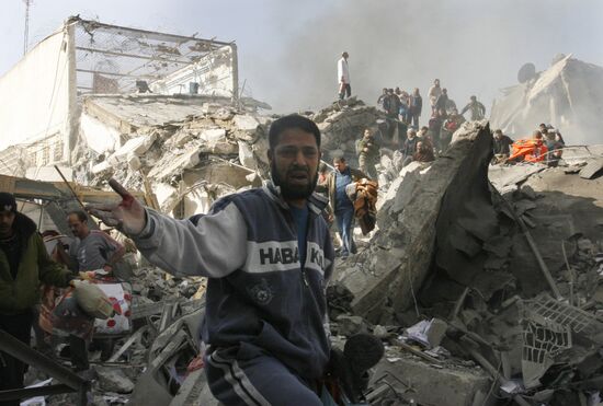 Пострадавшие в секторе Газа от авиаударов израильских ВВС