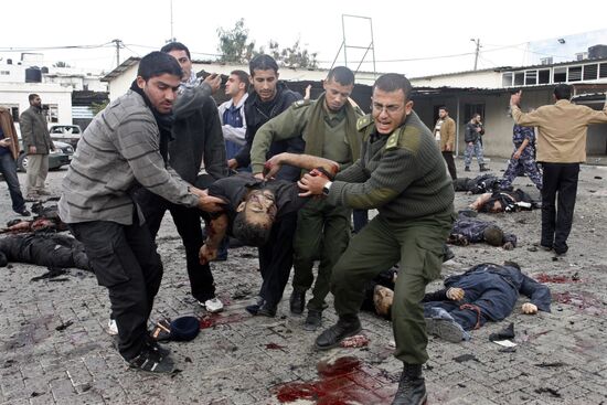 Пострадавшие в секторе Газа от авиаударов израильских ВВС