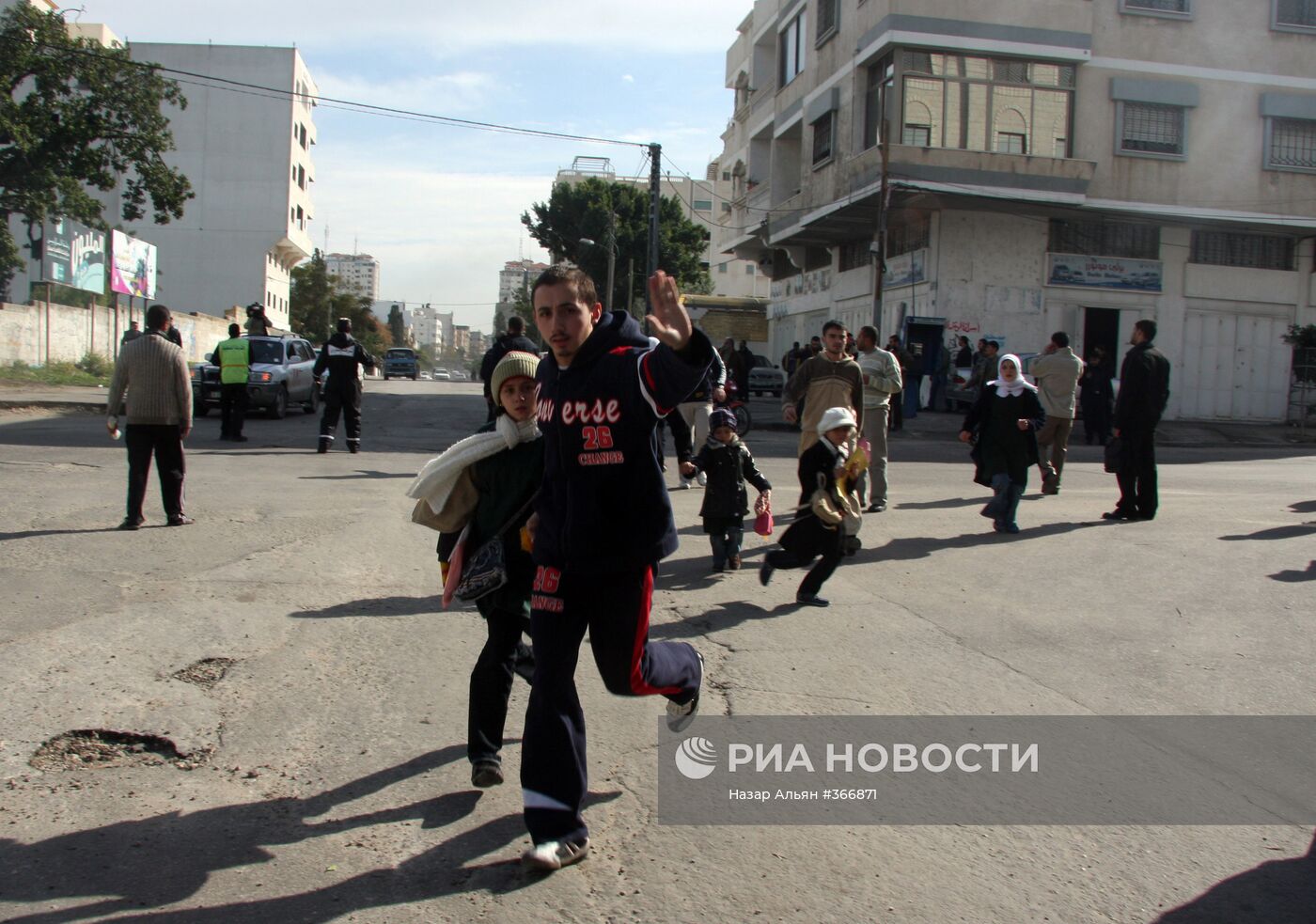 Пострадавшие в секторе Газа от авиаударов израильских ВВС