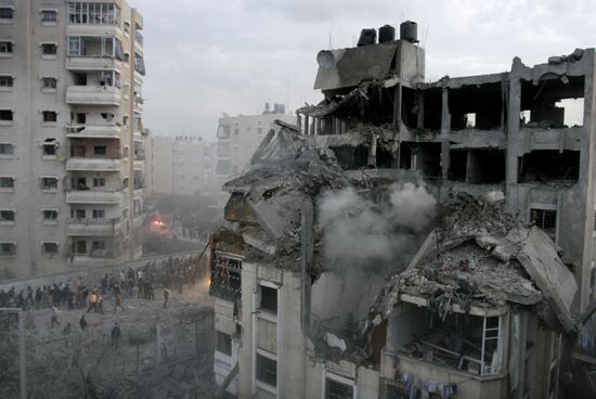 В секторе Газа во время авиаударов израильских ВВС