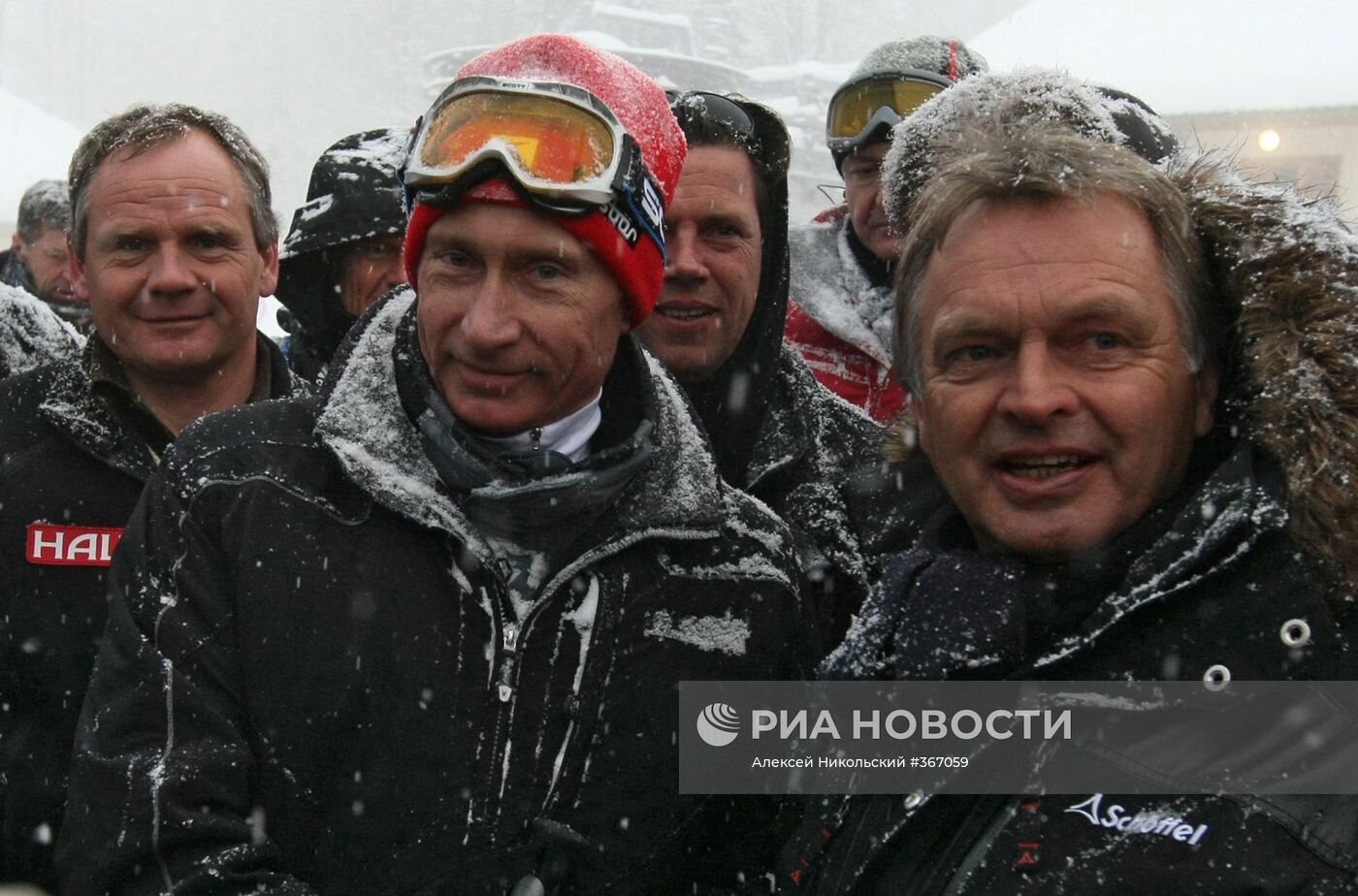 Премьер-министр РФ В. Путин посетил Сочи