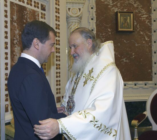 Президент РФ Д.Медведев на Рождественском богослужении в Москве