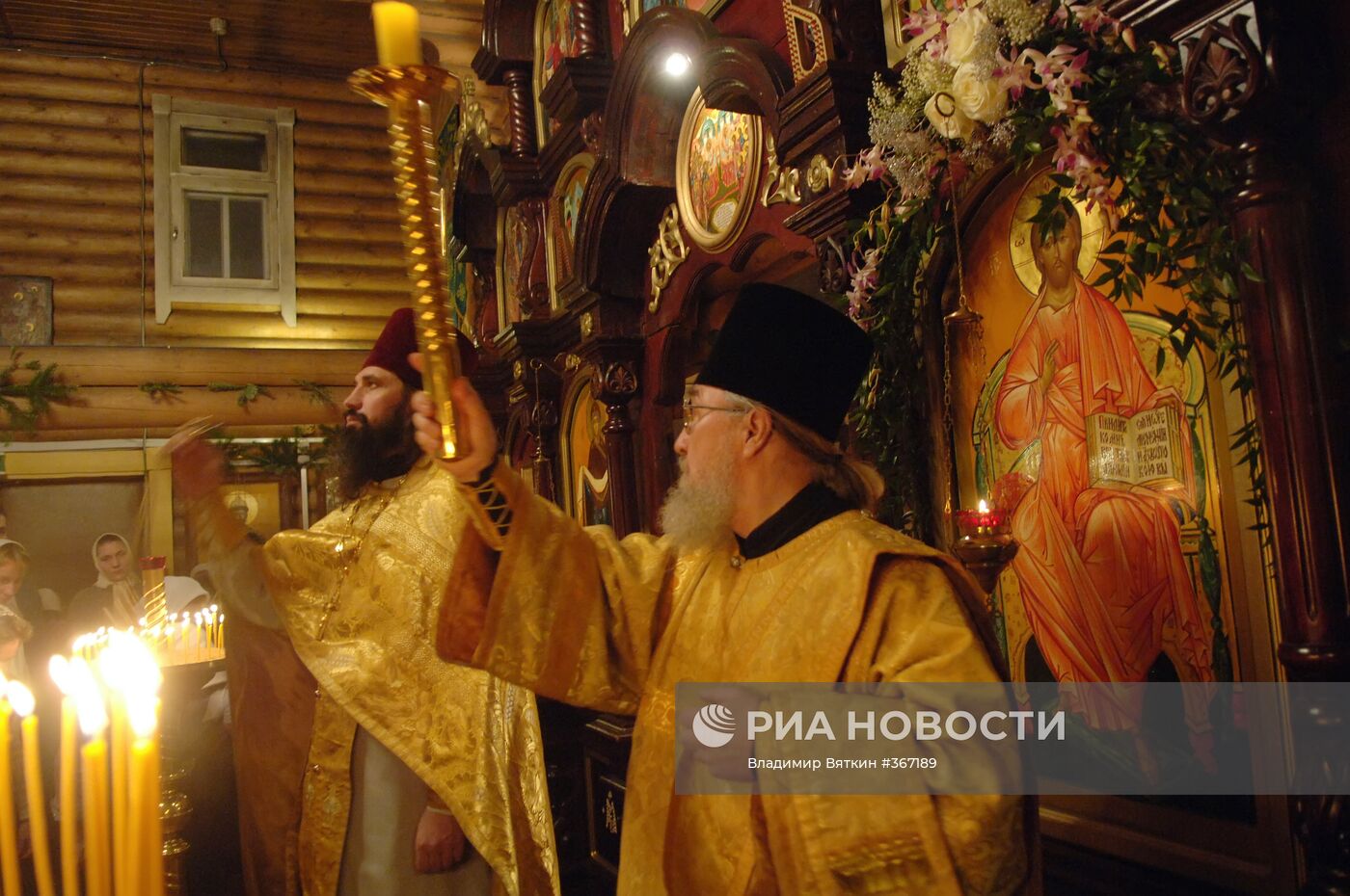 Рождественская служба в храме на Мичуринском проспекте