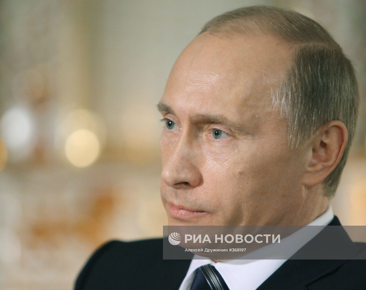 В. Путин дал интервью немецкому телеканалу ARD