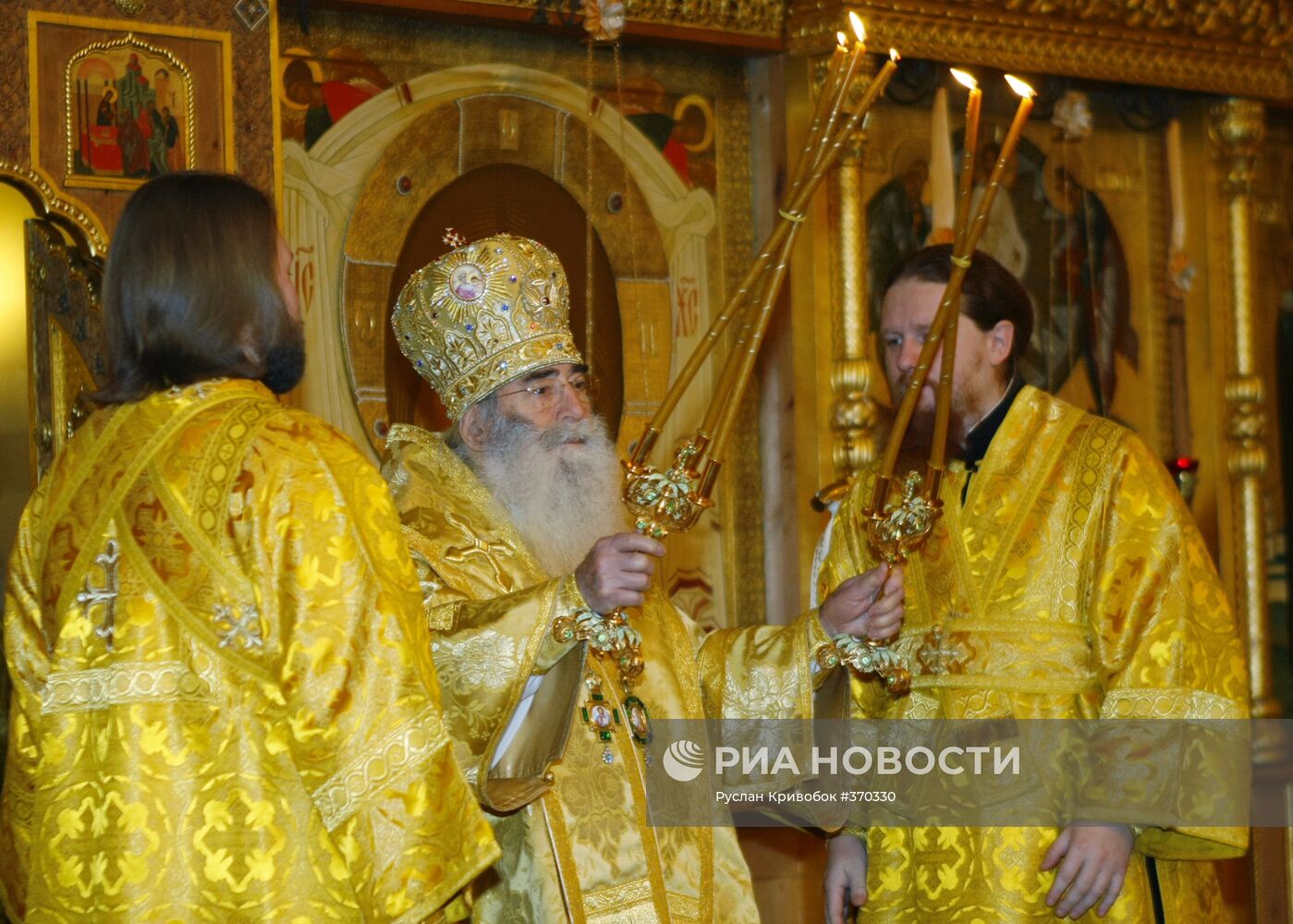 Божественная литургия в день начала работы Поместного Собора РПЦ