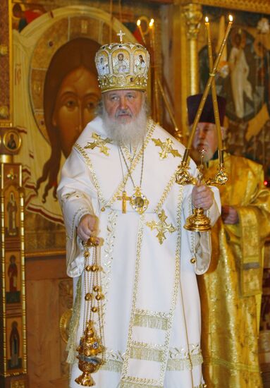 Божественная литургия в день начала работы Поместного Собора РПЦ