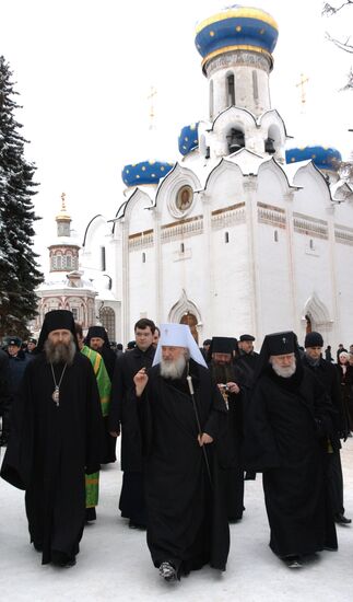 Патриарх Кирилл совершил молебен в Троице-Сергиевой Лавре