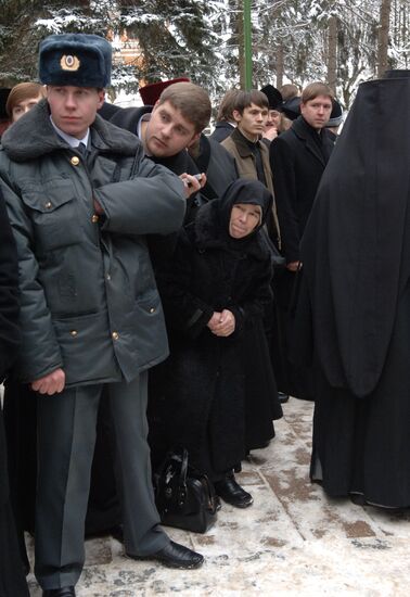 Патриарх Кирилл совершил молебен в Троице-Сергиевой Лавре