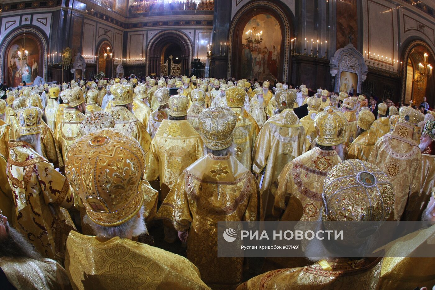 Церемония интронизации Патриарха Московского и всея Руси Кирилла