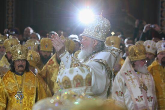 Церемония интронизации Патриарха Московского и всея Руси Кирилла