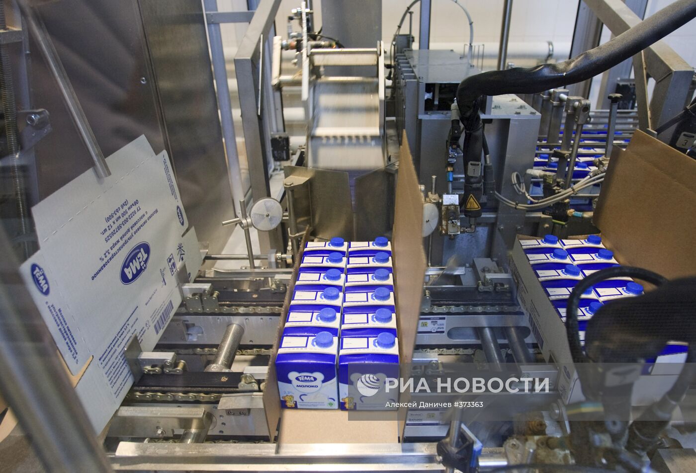 Работа молочного комбината "Петмол" в Санкт-Петербурге