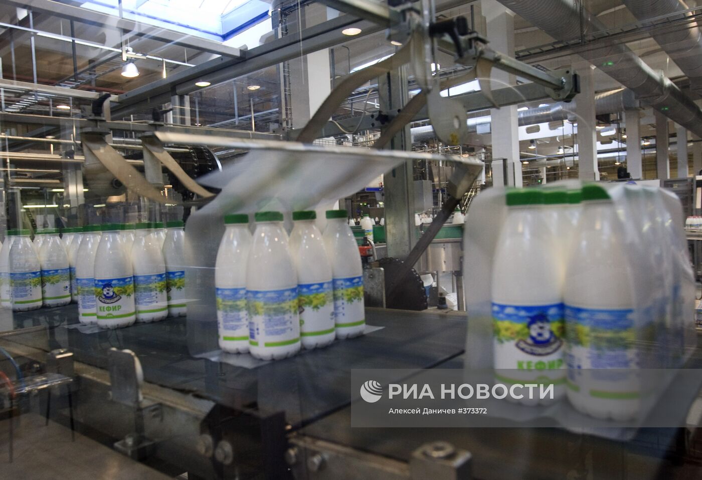 Работа молочного комбината "Петмол" в Санкт-Петербурге