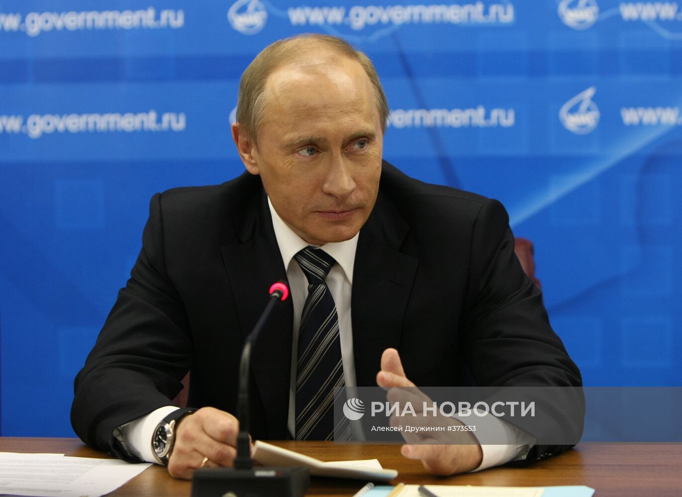 В.Путин на заседании Совета генеральных и главных конструкторов