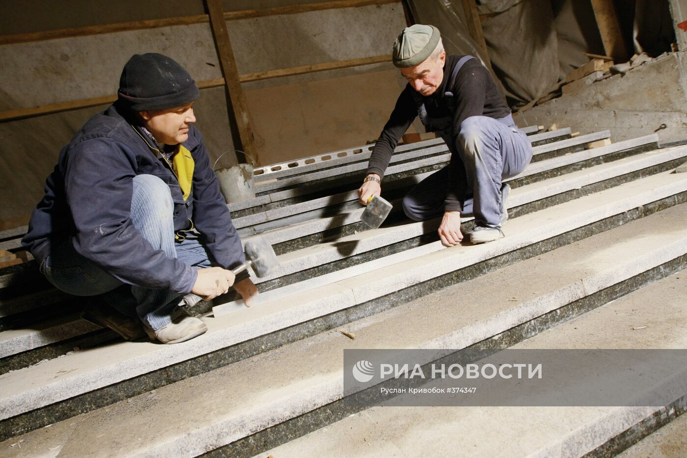 Строительство станции метро "Митино"