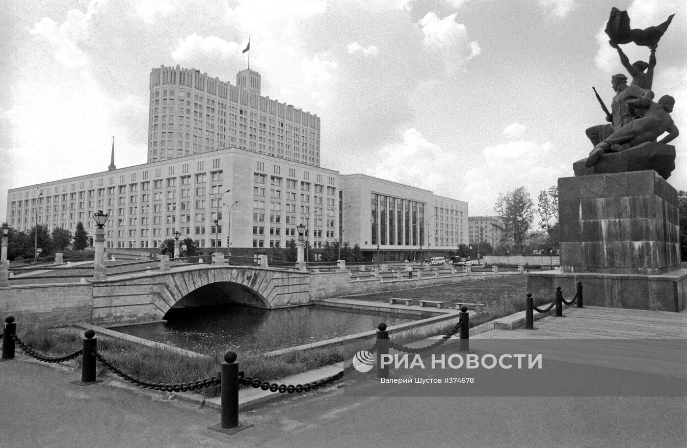 Здание Верховного Совета РСФСР (Дом Правительства РФ) | РИА Новости  Медиабанк