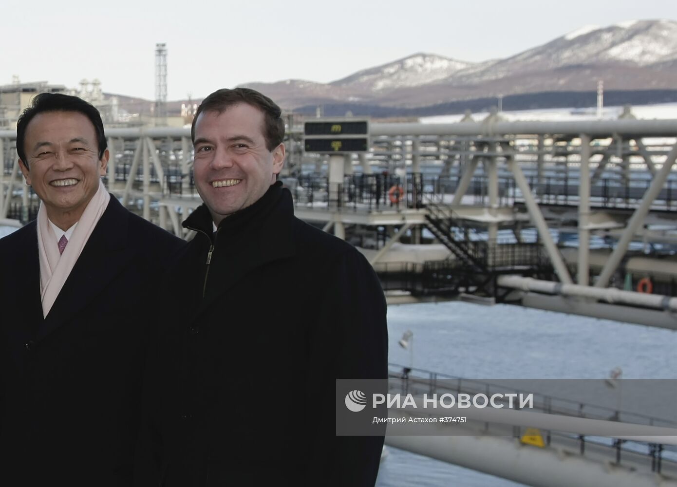Д.Медведев и Т.Асо на Сахалине