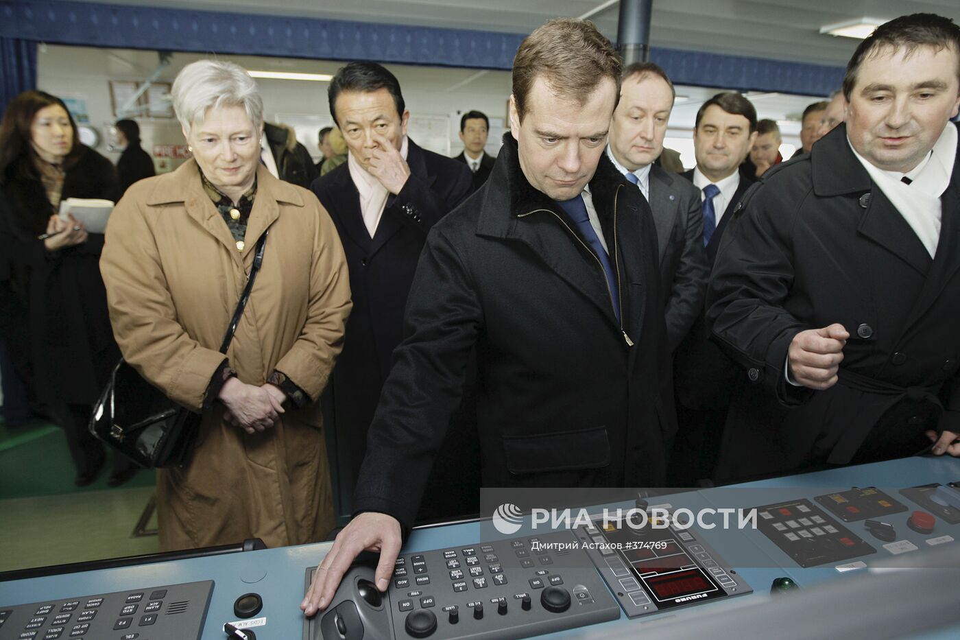 Осмотр танкера-газовоза "Гранд Анива" на Сахалине